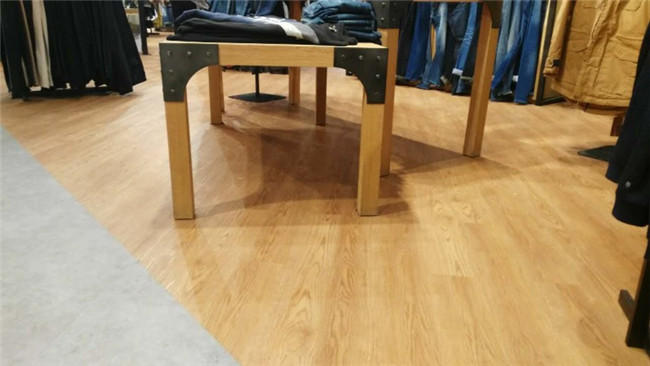 商用塑膠地板