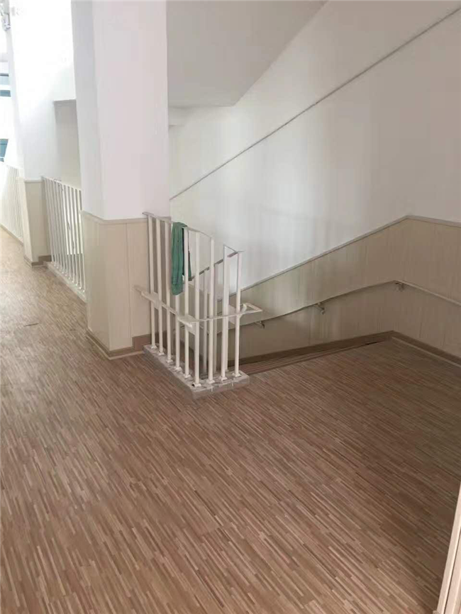大連塑膠地板